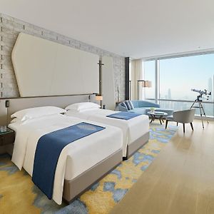 Club Skyline View Twin Room